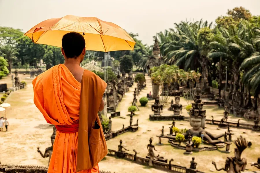 Monk Budhist Park Laos — photograph by José Luis Vílchez